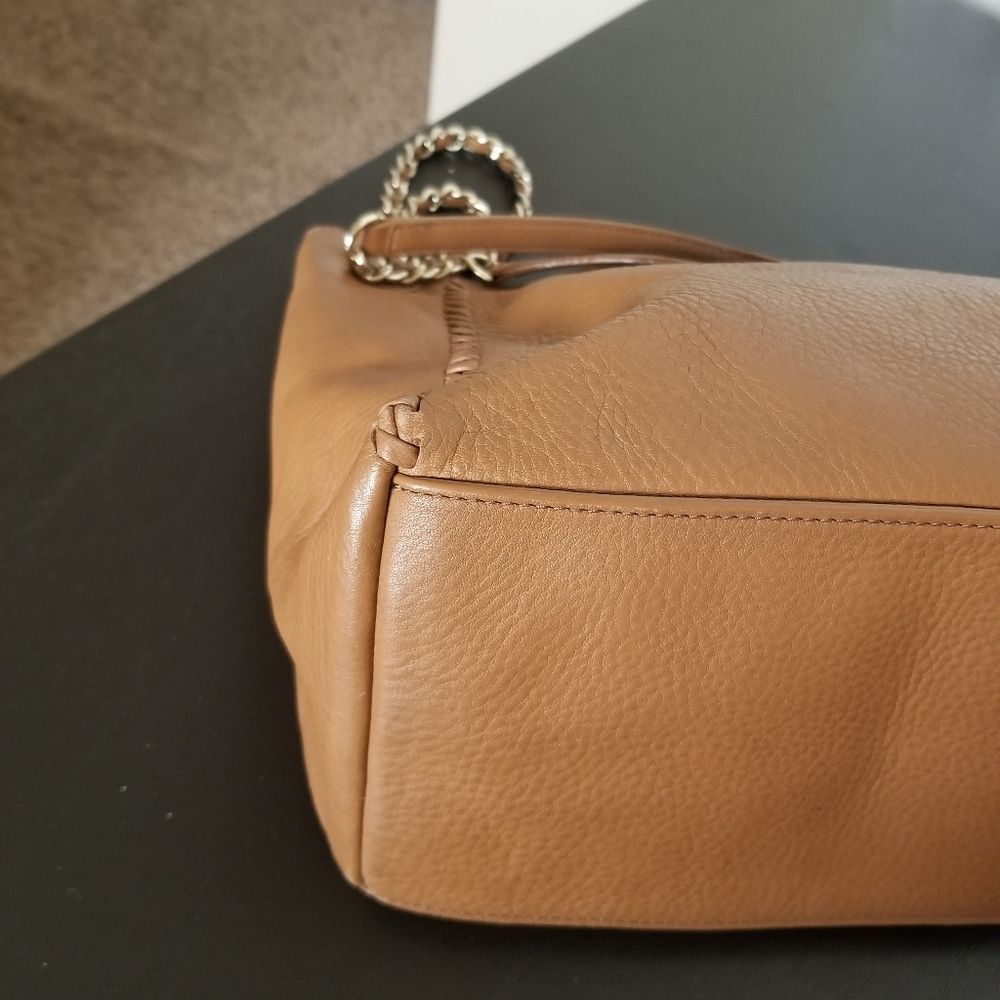 Tory Burch Theta Large Tote - Picture 9 of 10